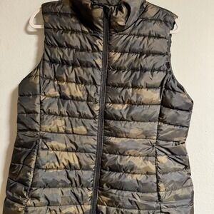 #609 Camo Puffer Vest